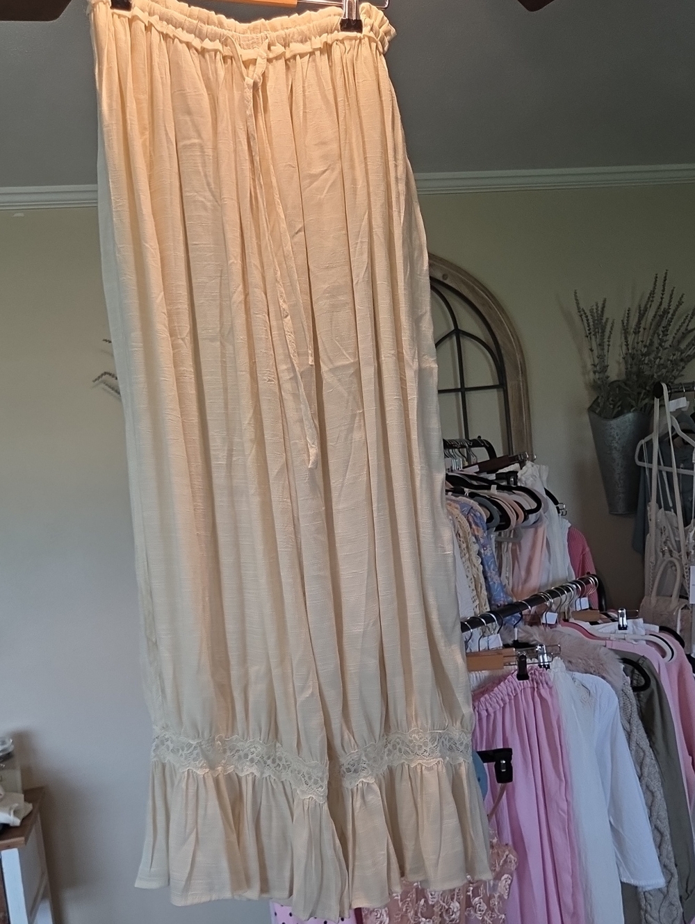 En Creme Cream Tiered Maxi Skirt with Lace Trim